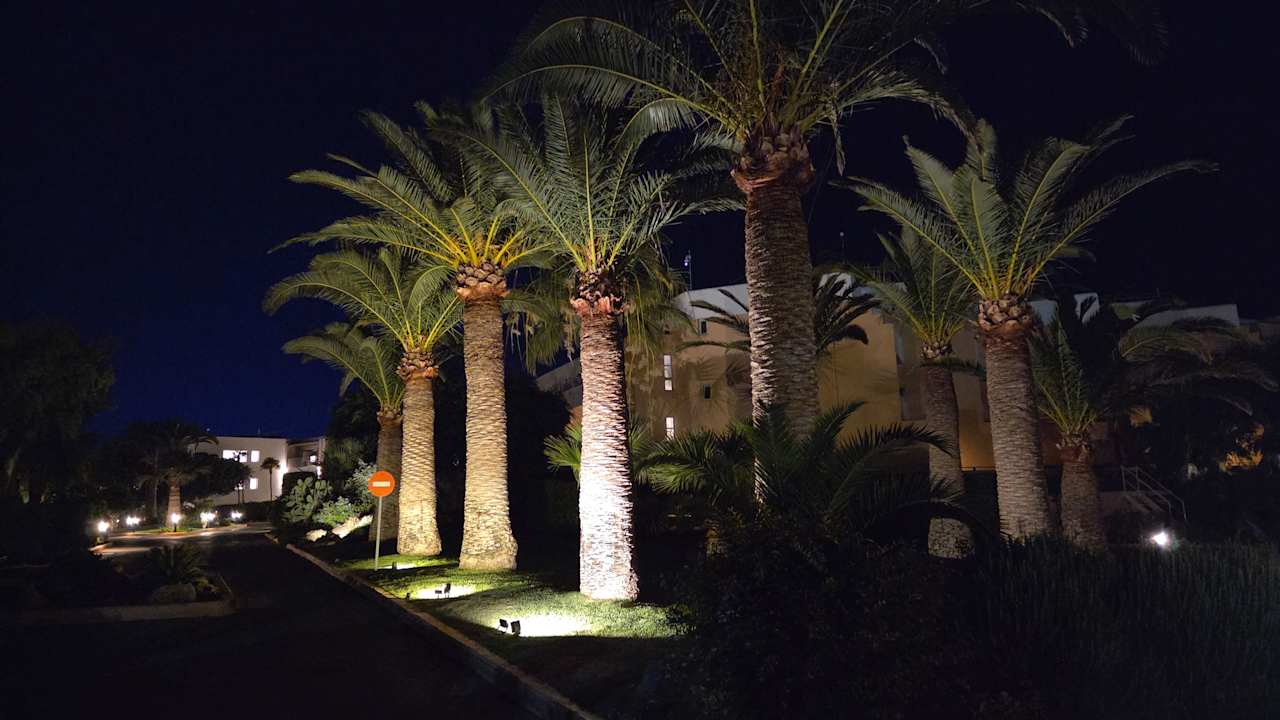 Gartenanlage Anissa Beach & Village