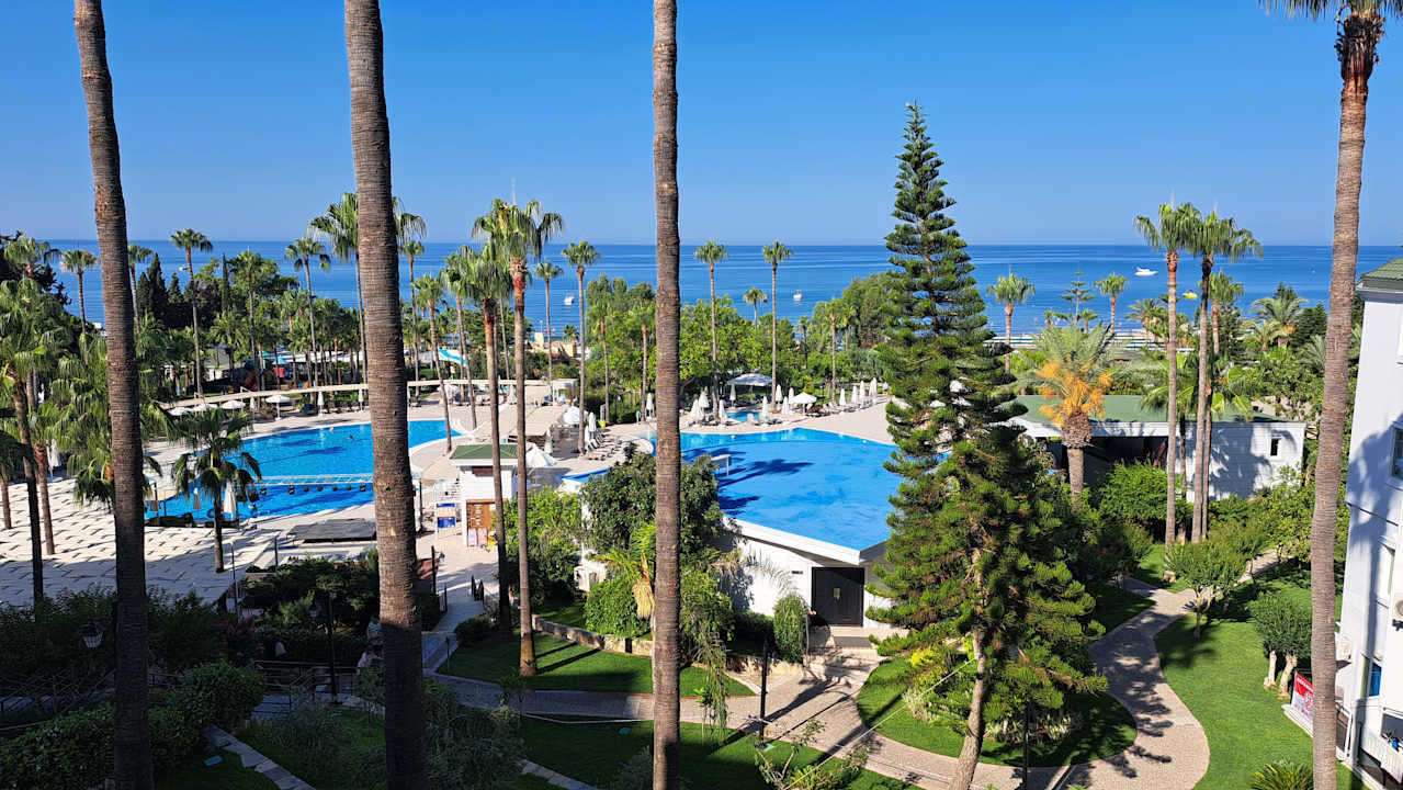 Pool Iz Flower Side Beach Hotel