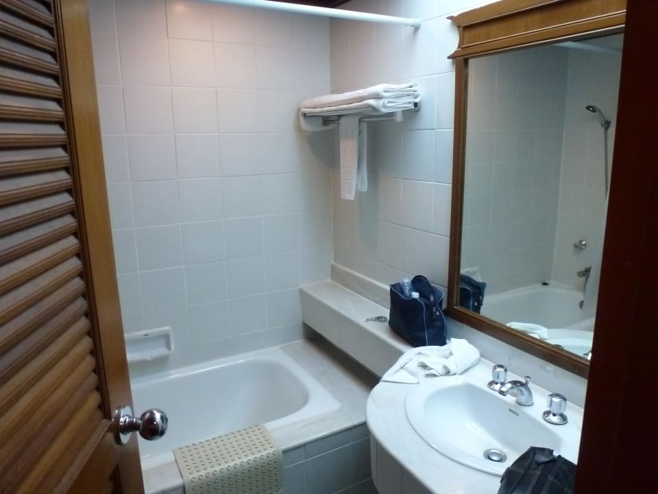 Bad Hotel The Imperial Golden Triangle Resort