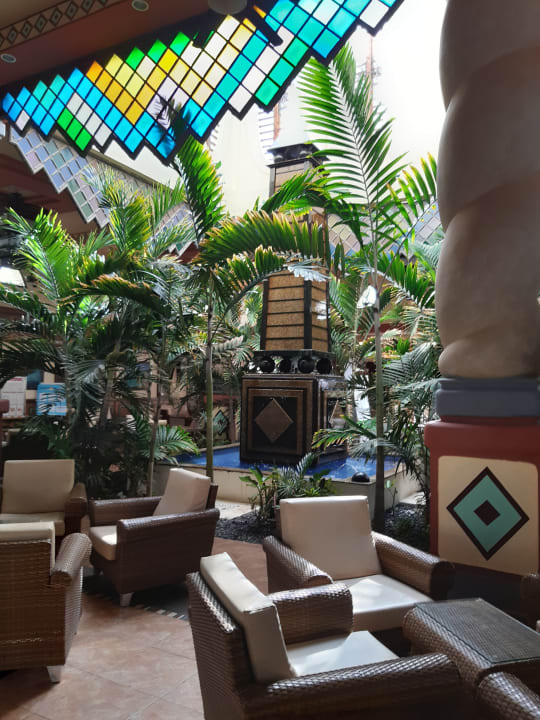 Lobby Hotel Riu Karamboa