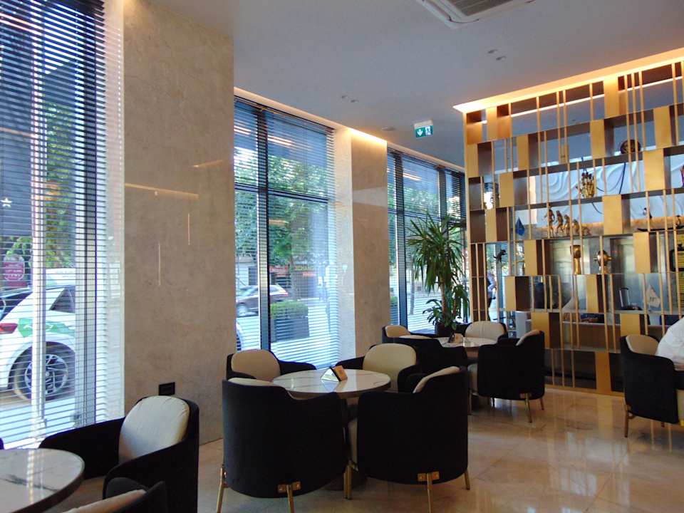 Lobby Hotel Elisa Tirana, Affiliated by Meliá