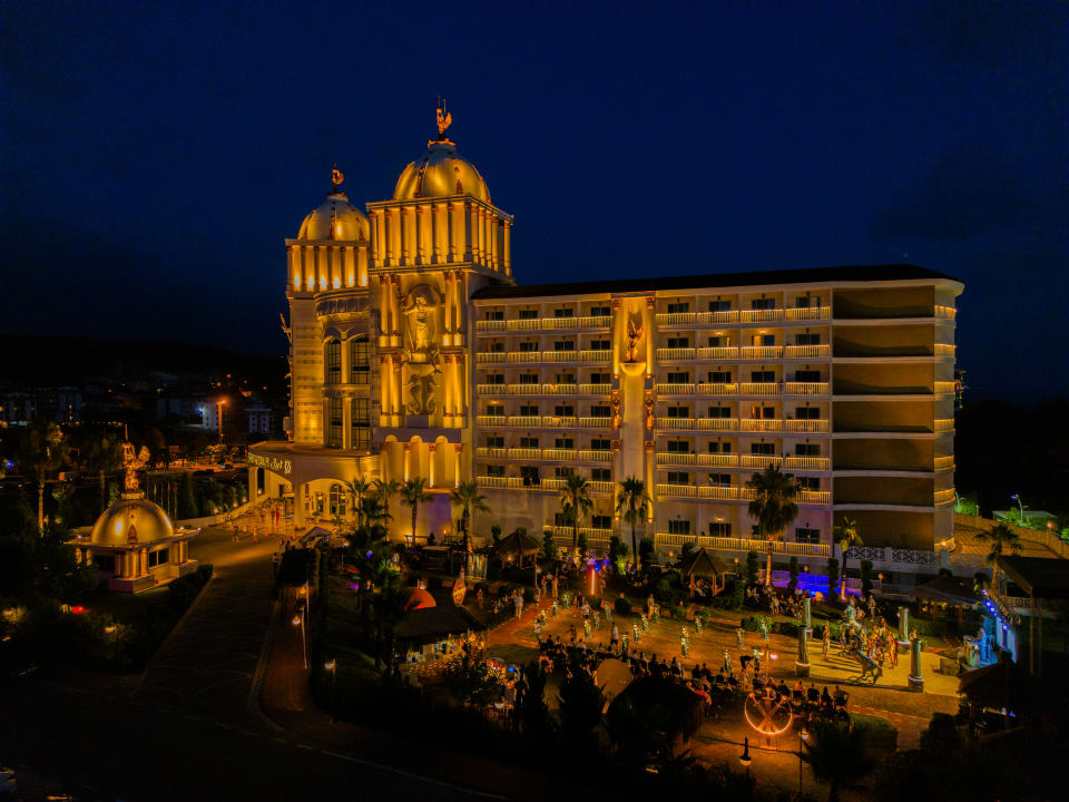 Außenansicht Oz Hotels Sui Resort