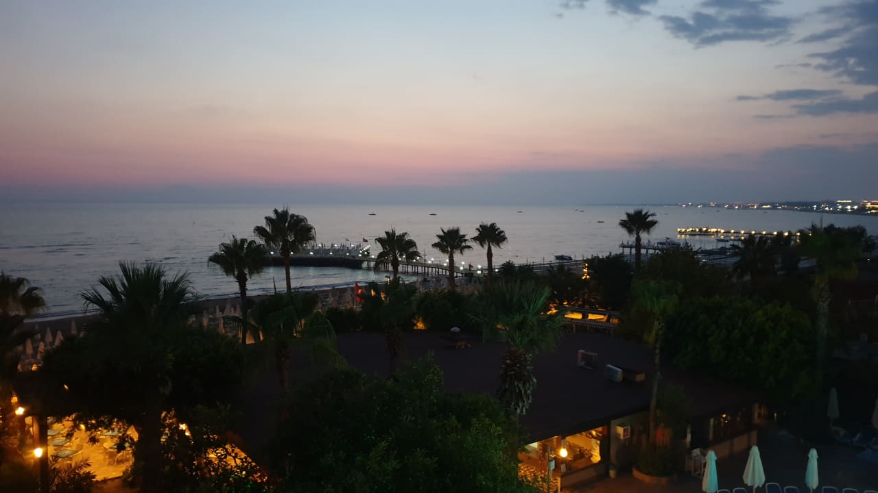 Pool Hotel Grand Side