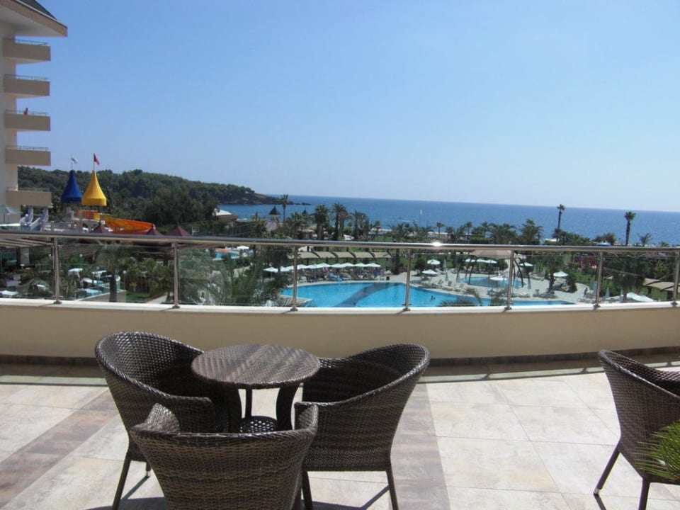 Außenterrasse Saphir Resort & Spa