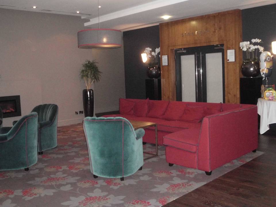 Lobby Clayton Hotel Limerick