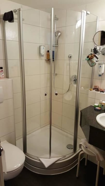 Dusche und WC Hotel Ennen