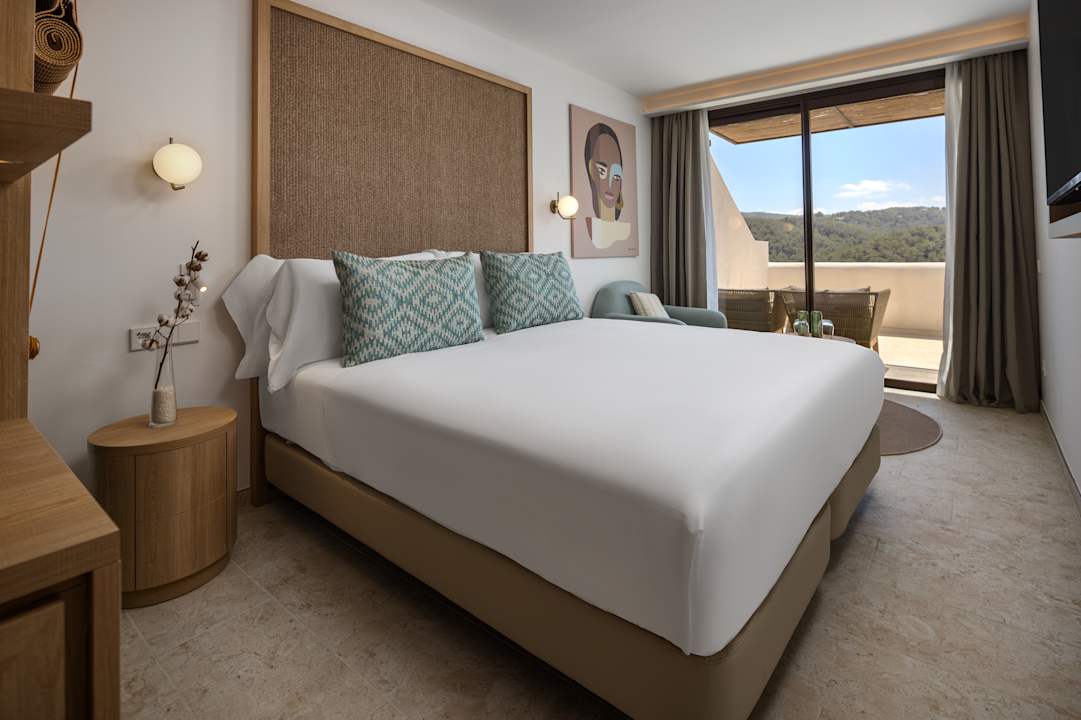 Zimmer Cala San Miguel Ibiza Resort, Curio Collection by Hilton