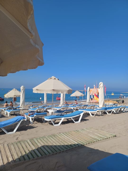 Strand Saphir Resort & Spa