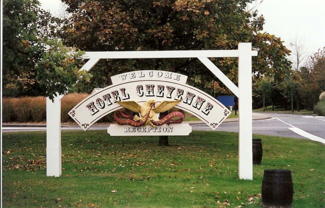 Hotel Cheyenne Disney's Hotel Cheyenne