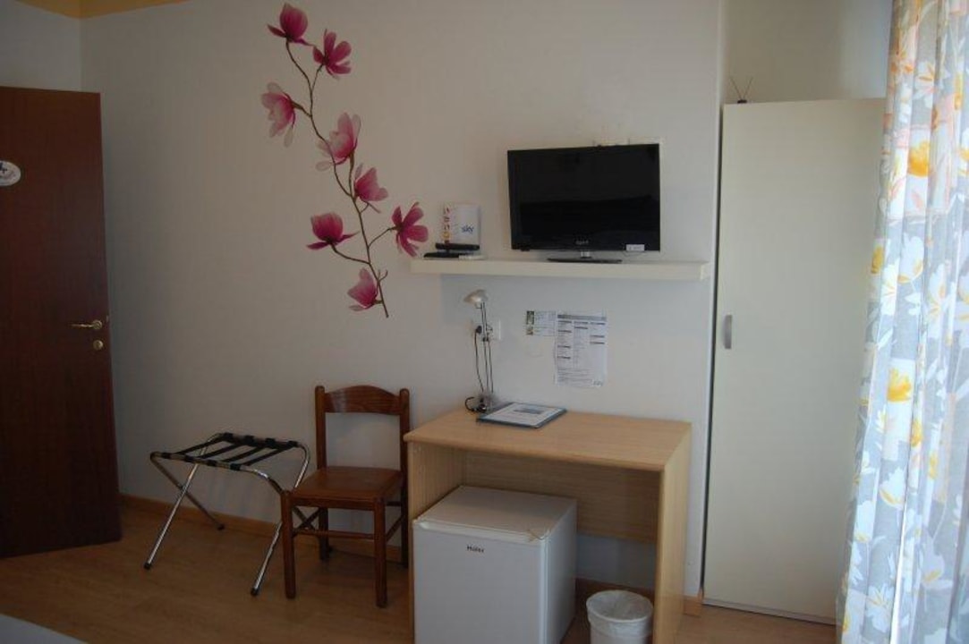 All rooms with fridge - tutte le stanze con frigo Hotel Irene