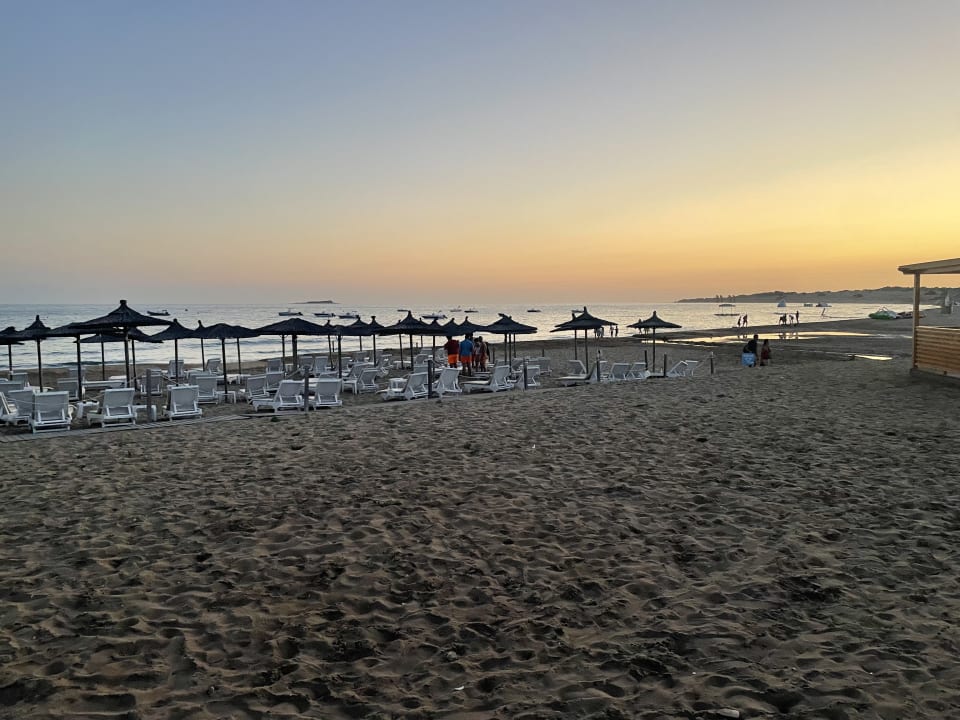 Strand Sandy Beach Resort