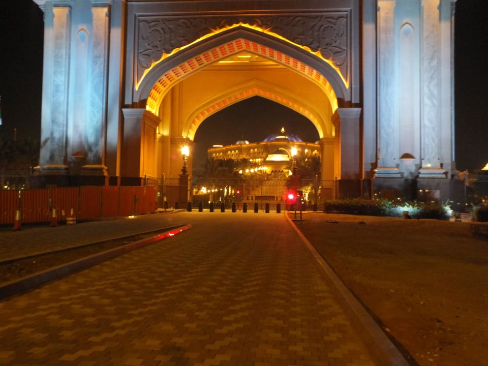 Auffahrt für den Scheich Emirates Palace Mandarin Oriental