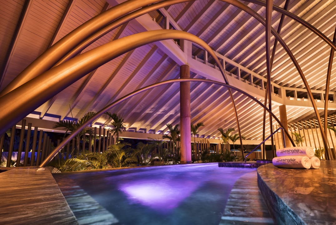 Pool Grand Palladium Select Bávaro Resort & Spa