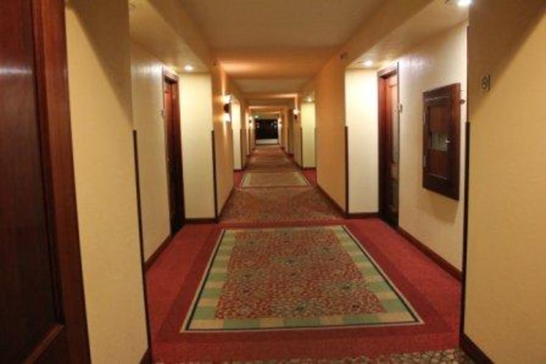 Flur vor meinem Zimmer Hotel Courtyard by Marriott Kauai at Coconut Beach