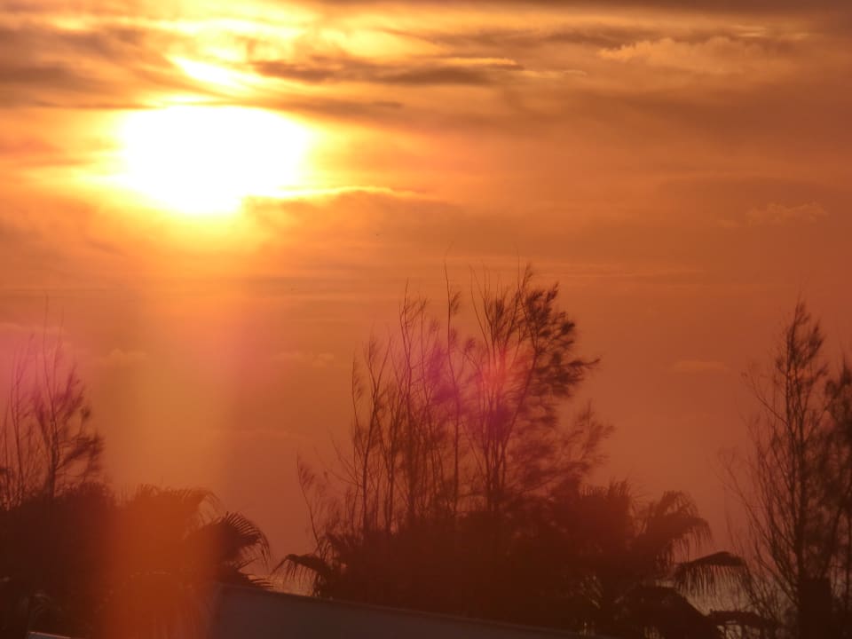 Sonnenuntergang von der Dachterasse ausgesehen Sentido Trendy Verbena Beach