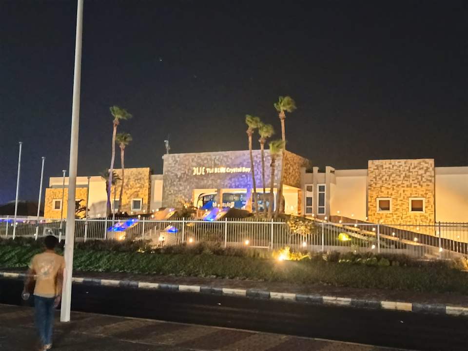 Außenansicht SUNRISE Crystal Bay Resort