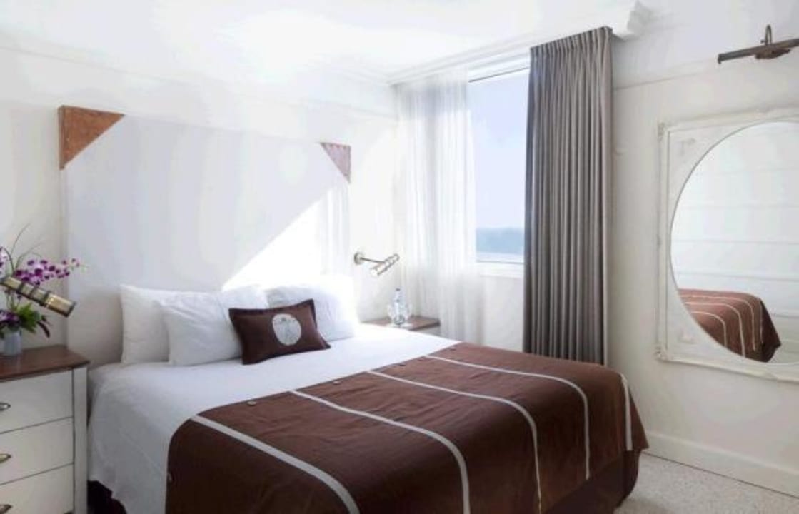 Club Room Hotel Herods Tel Aviv