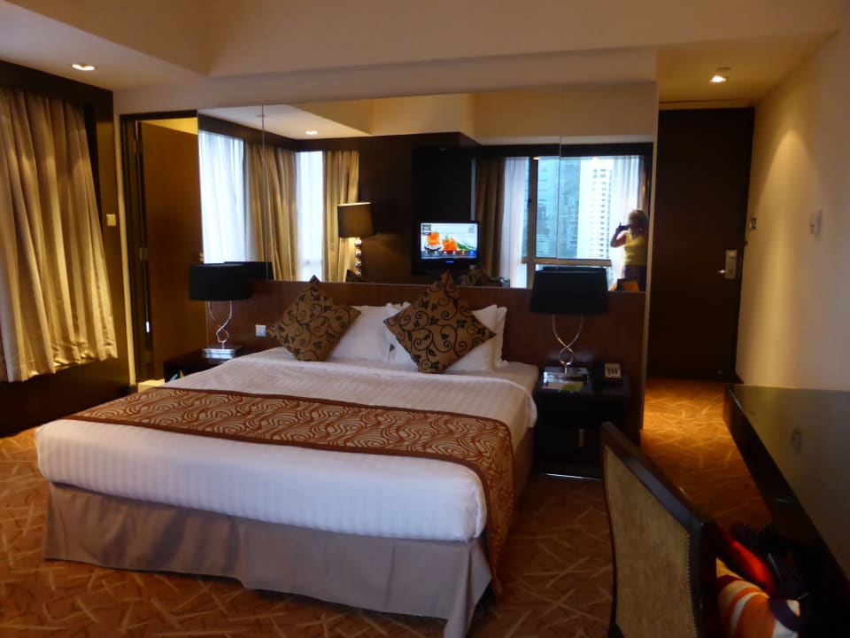 Zimmer Peninsula Excelsior Hotel