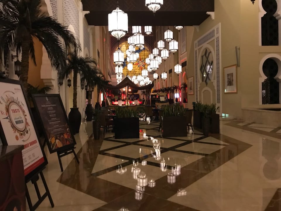 Lobby Oaks Ibn Battuta Gate Dubai