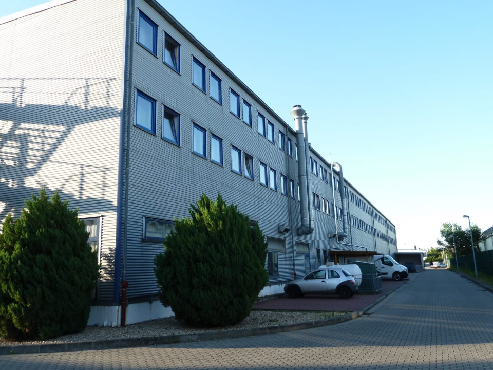 Die Rückseite astral'Inn Hotel Leipzig/Astral New Budget Hotel