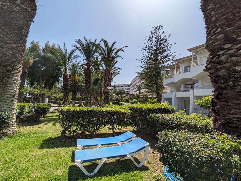 Gartenanlage Apollonia Beach Resort & Spa