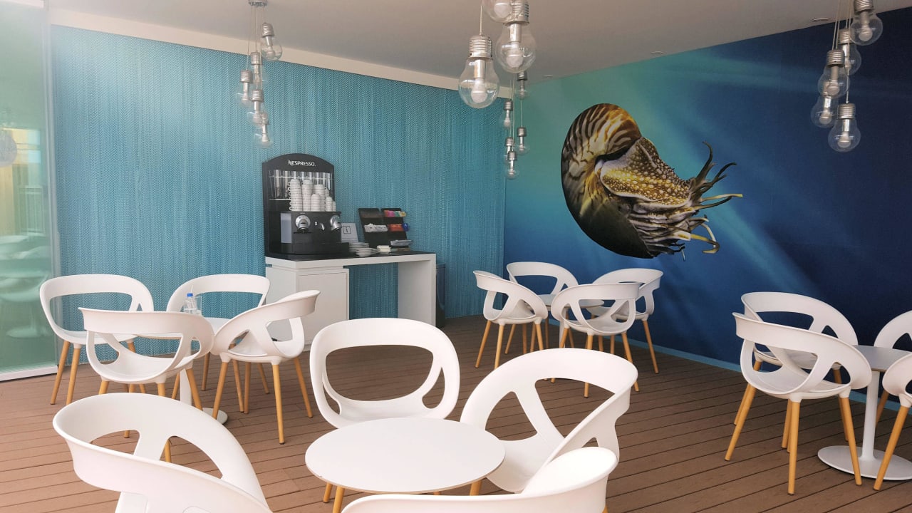 Lounge am Prestigepool Iberostar Selection Fuerteventura Palace