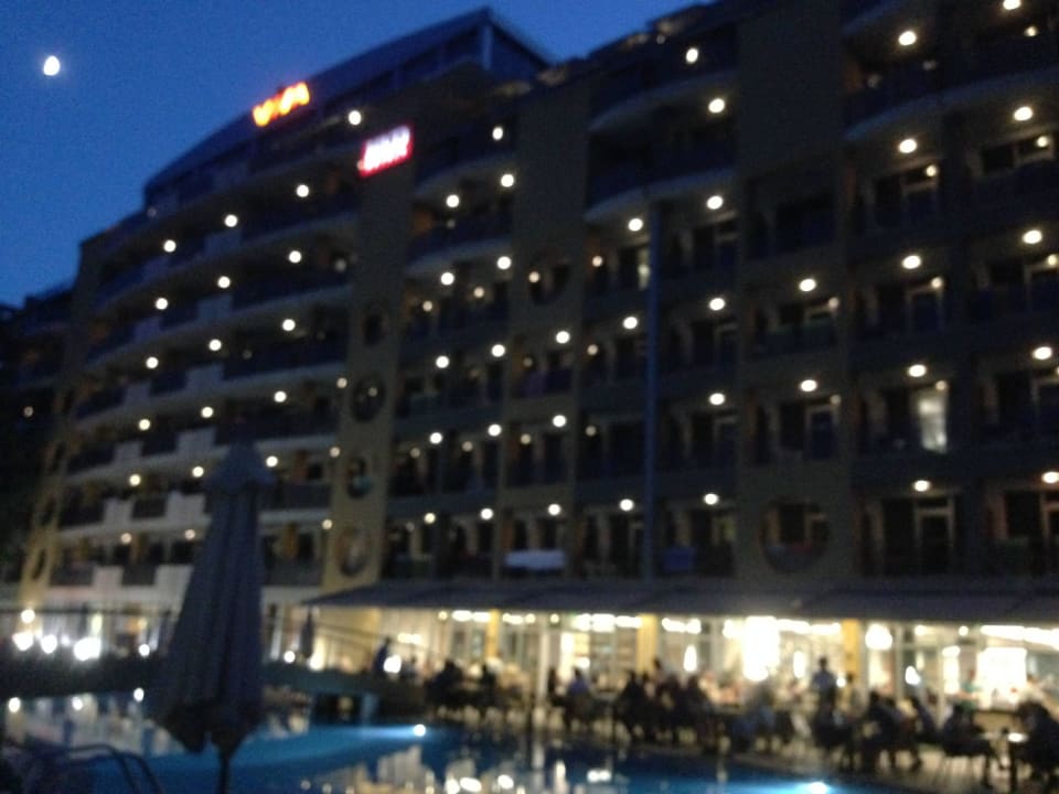 Hotel vom Pool aus gesehen HVD Viva Club Hotel