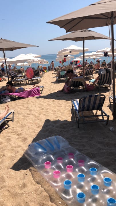 Strand HVD Viva Club Hotel