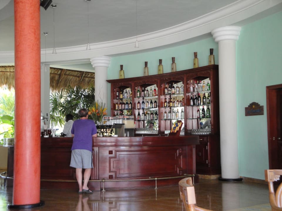 Lobbybar Iberostar Waves Costa Dorada