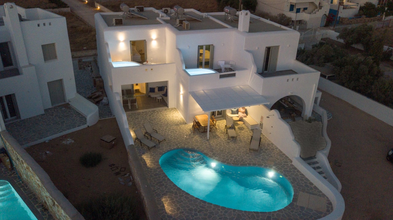 Außenansicht Helen Beach Front Luxury Villas