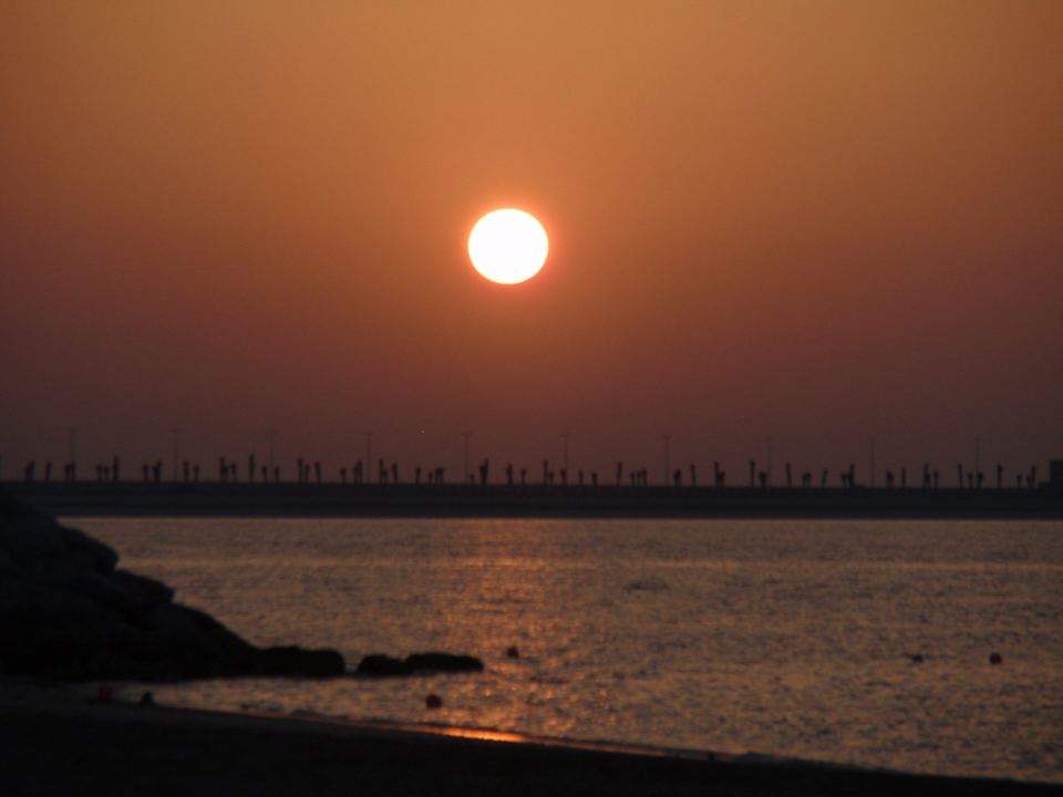 Sonnenuntergang BM Beach Resort