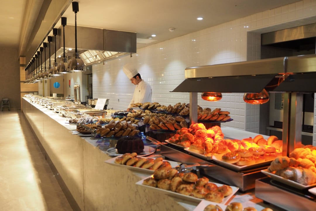 Restaurant Acanthus Cennet Barut Collection