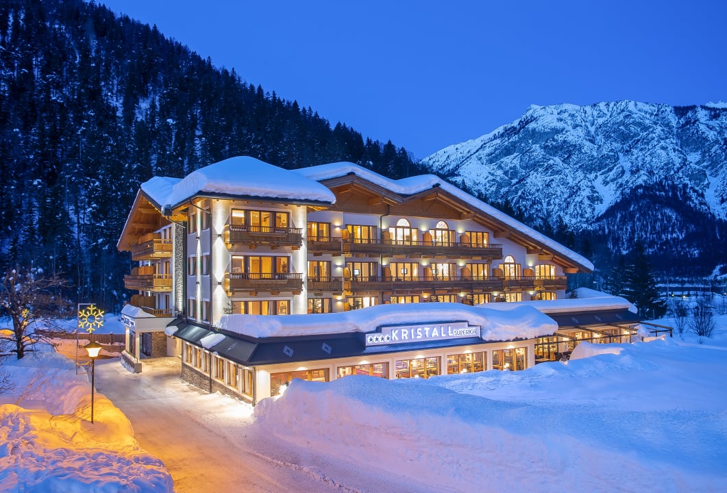 Außenansicht Verwöhnhotel Kristall