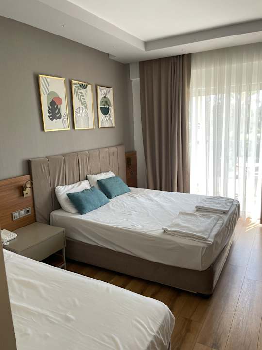 Zimmer Side Story Resort & Spa