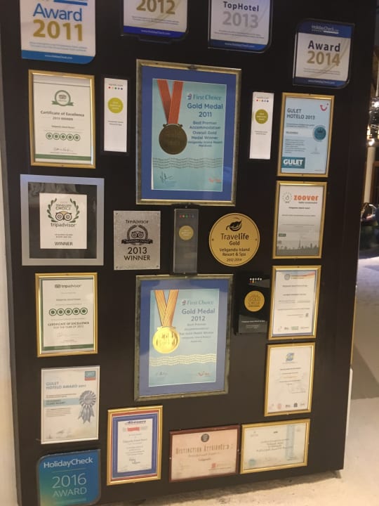 Lobby Veligandu Maldives Resort Island