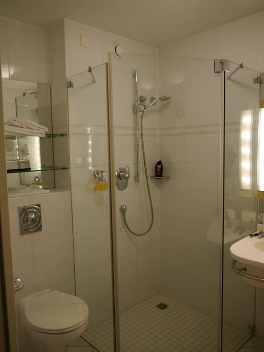 Die Dusche Victor's Residenz Hotel Leipzig