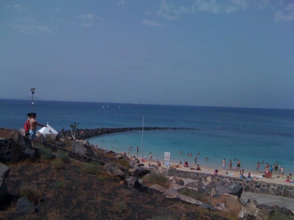 Strand mit Promenade Dreams Lanzarote Playa Dorada Resort & Spa