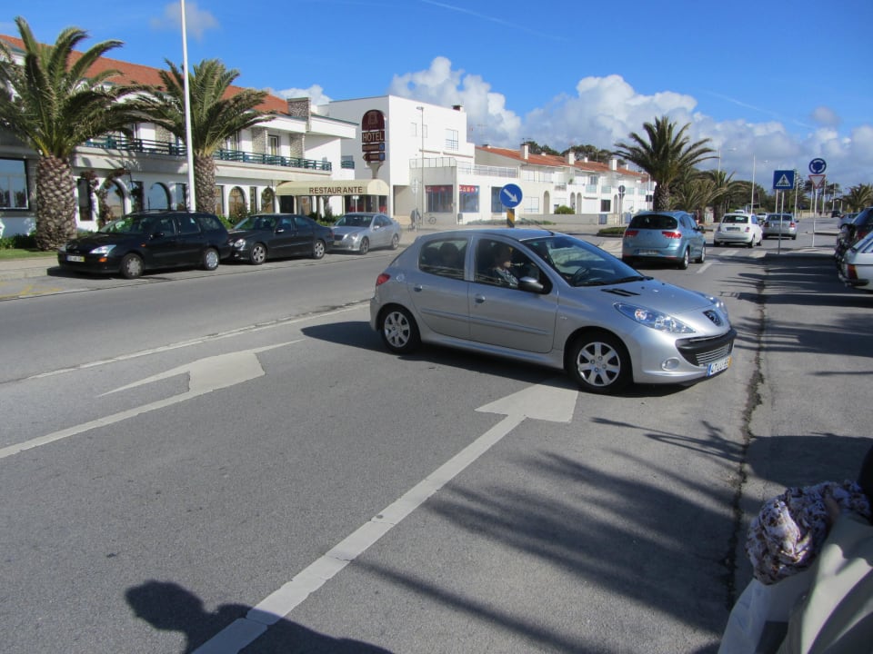 Parkplätze vor dem Hotel Hotel Suave Mar