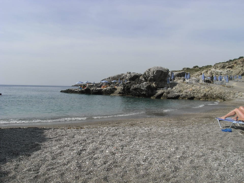 Blick in die kleine Badebucht Hotel Kalithea Horizon Royal