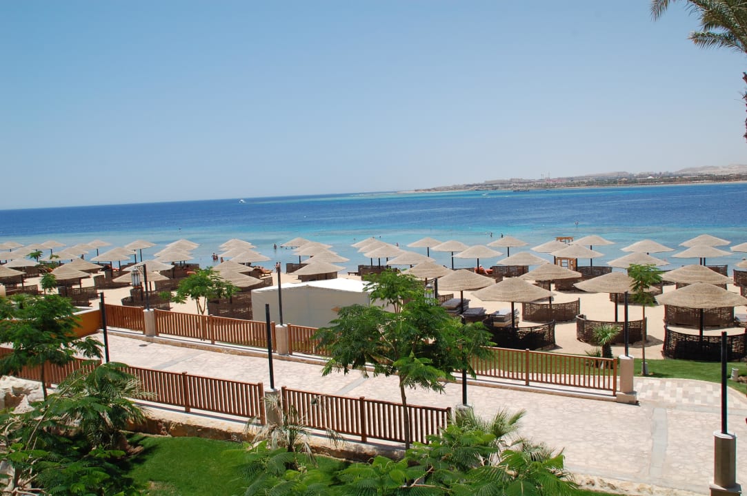 Traumhafter Blick auf den Strand Grand Waterworld Makadi & Family Star Makadi