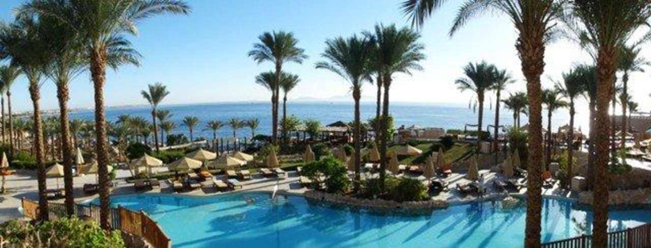 Blick von Hotelterrasse zum Meer The Grand Hotel Sharm El Sheikh