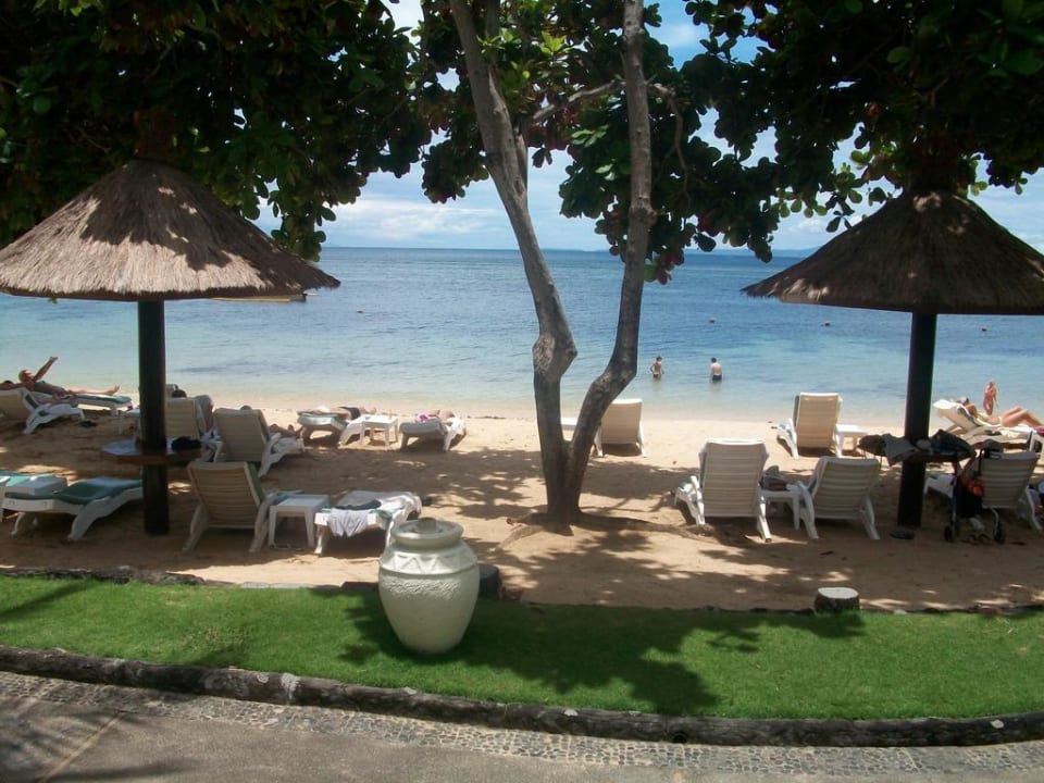 Blick zum Strand The Laguna A Luxury Collection Resort & Spa