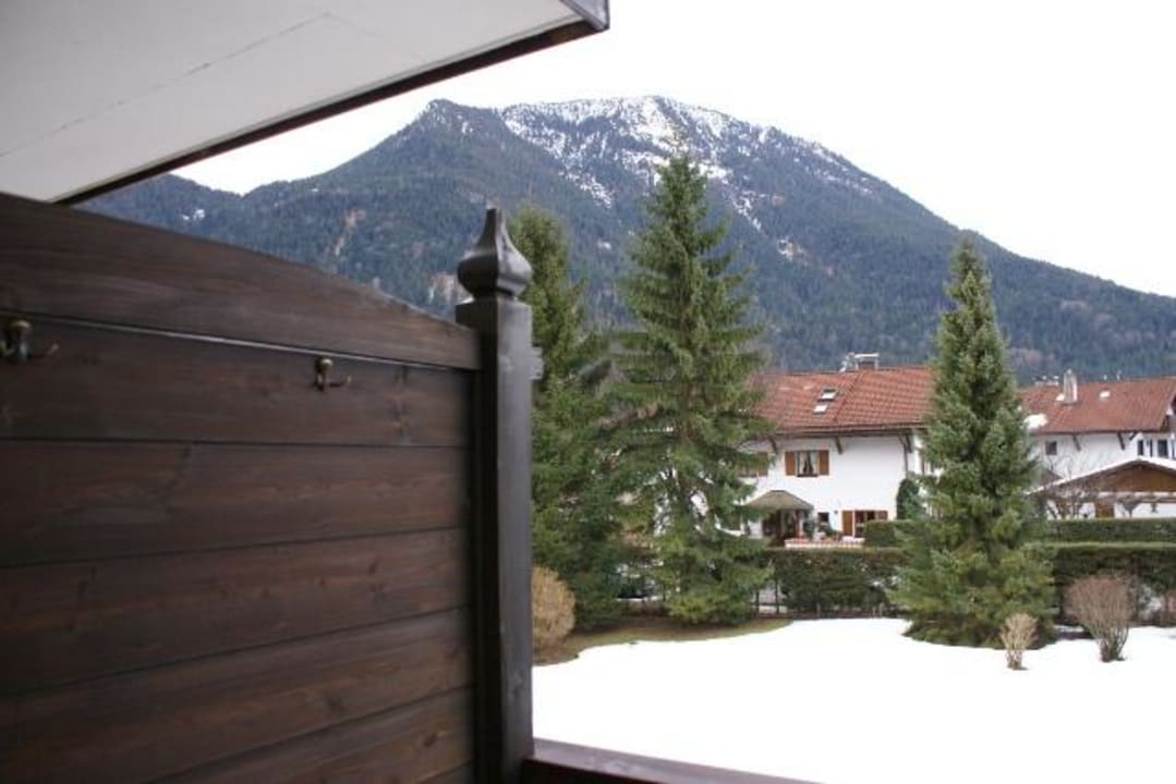 Ausblick aus dem  Zimmer Hotel Garni Zugspitz