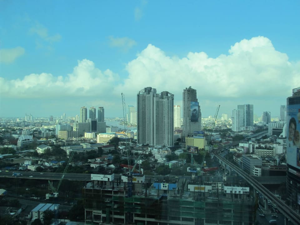 Blick aus dem Zimmer Eastin Grand Hotel Sathorn