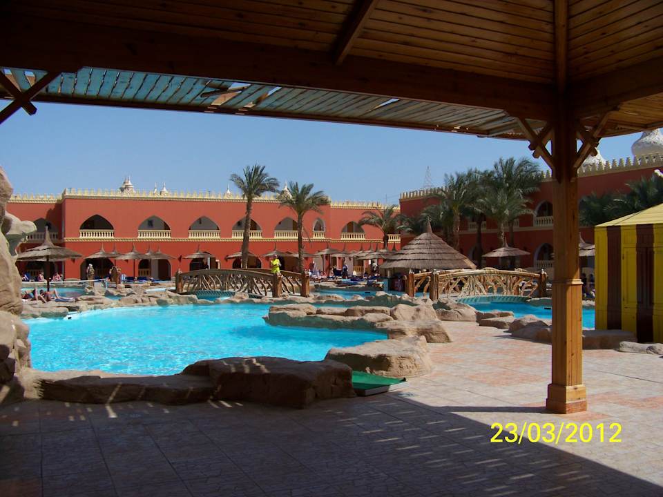 Hauptpool  Pickalbatros Alf Leila Wa Leila Resort - Neverland Hurghada