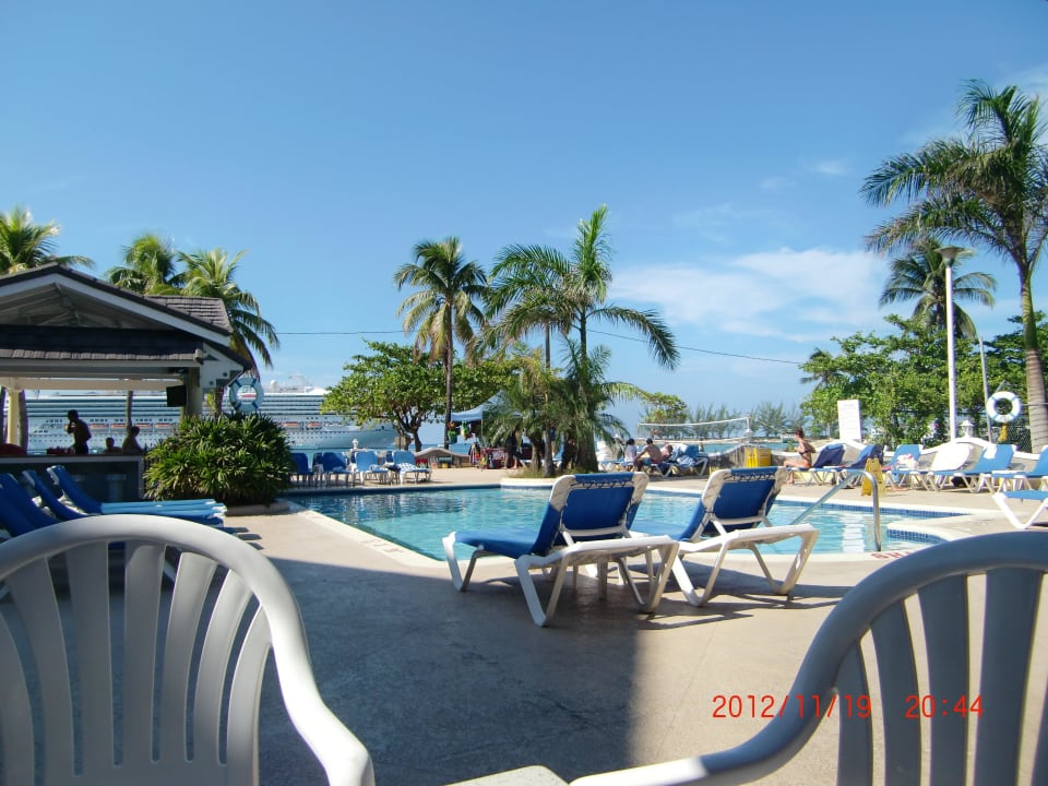 Von 10 bis 17 offen Hotel Rooms on the Beach by Superclubs