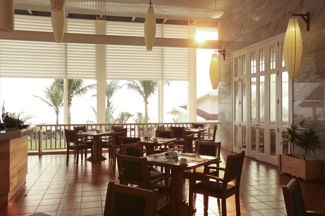 Gastro Sandy Beach Non Nuoc Resort