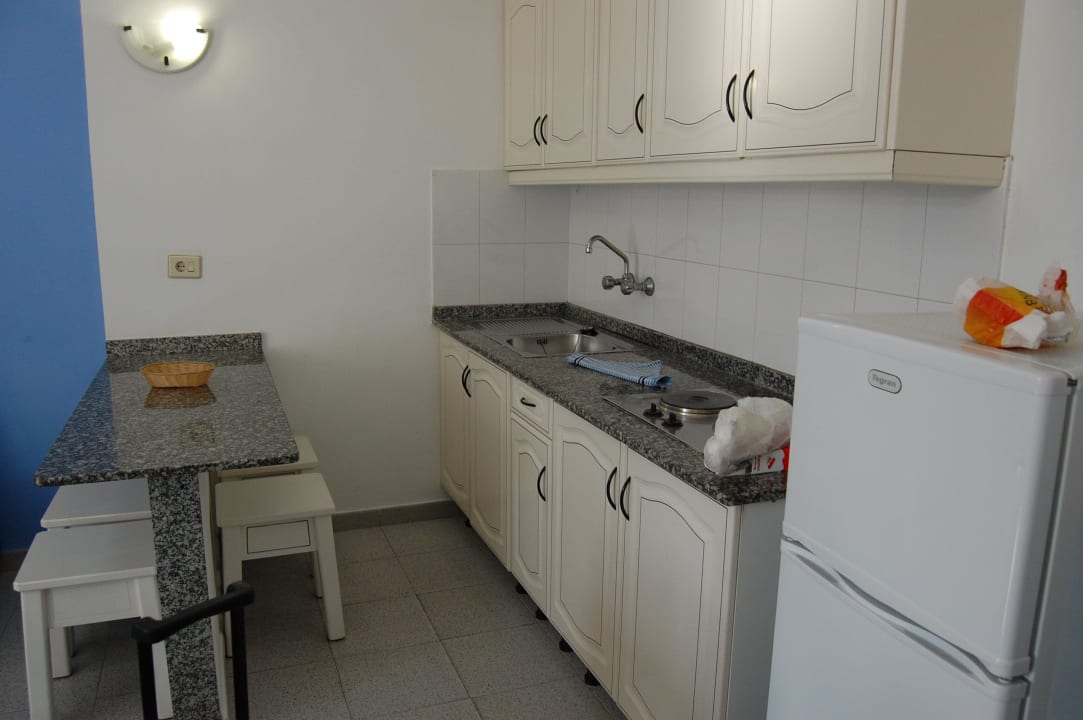 Küche Ereza Apartamentos Los Hibiscos- Adults Only