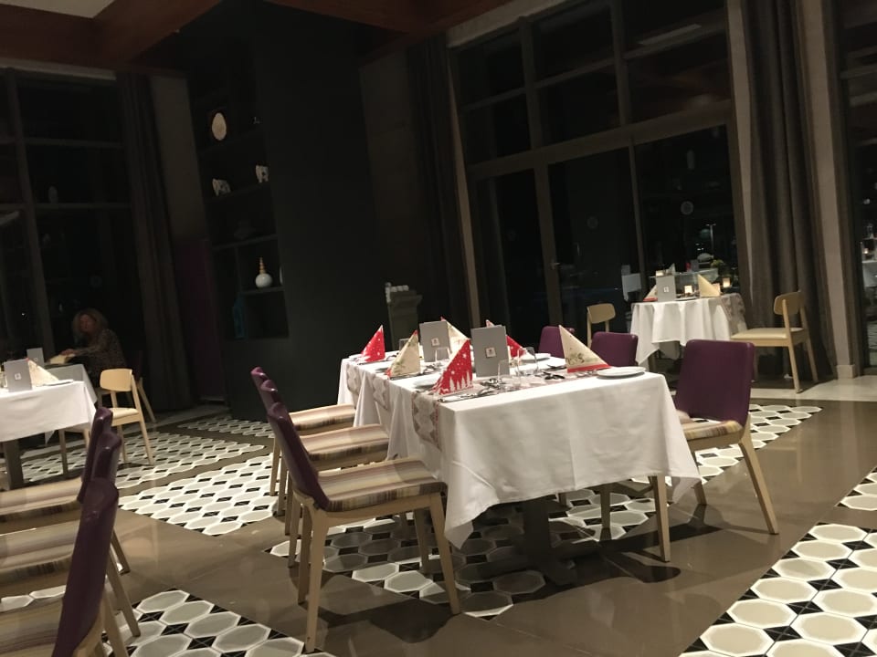 Gastro Acanthus Cennet Barut Collection