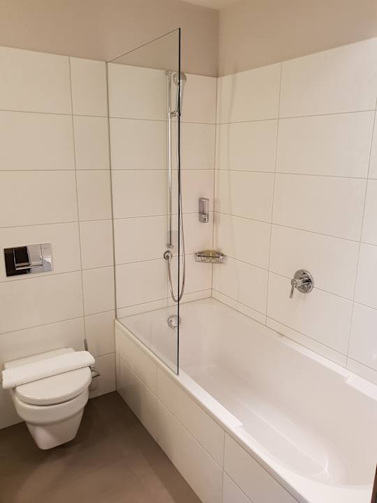 Zimmer Riverside Hotel